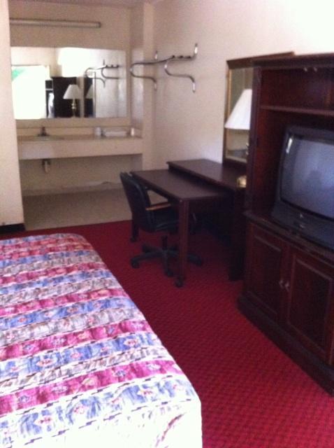 نيوبورت نيوز Midtown Motel الغرفة الصورة