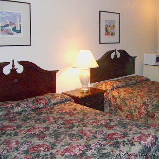 نيوبورت نيوز Midtown Motel الغرفة الصورة
