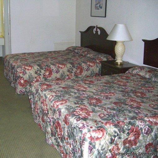 نيوبورت نيوز Midtown Motel الغرفة الصورة